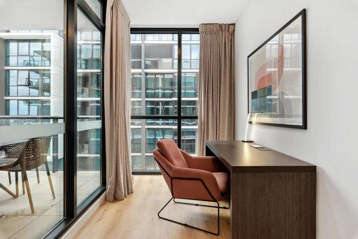 Cbd Luxury * Adelaide